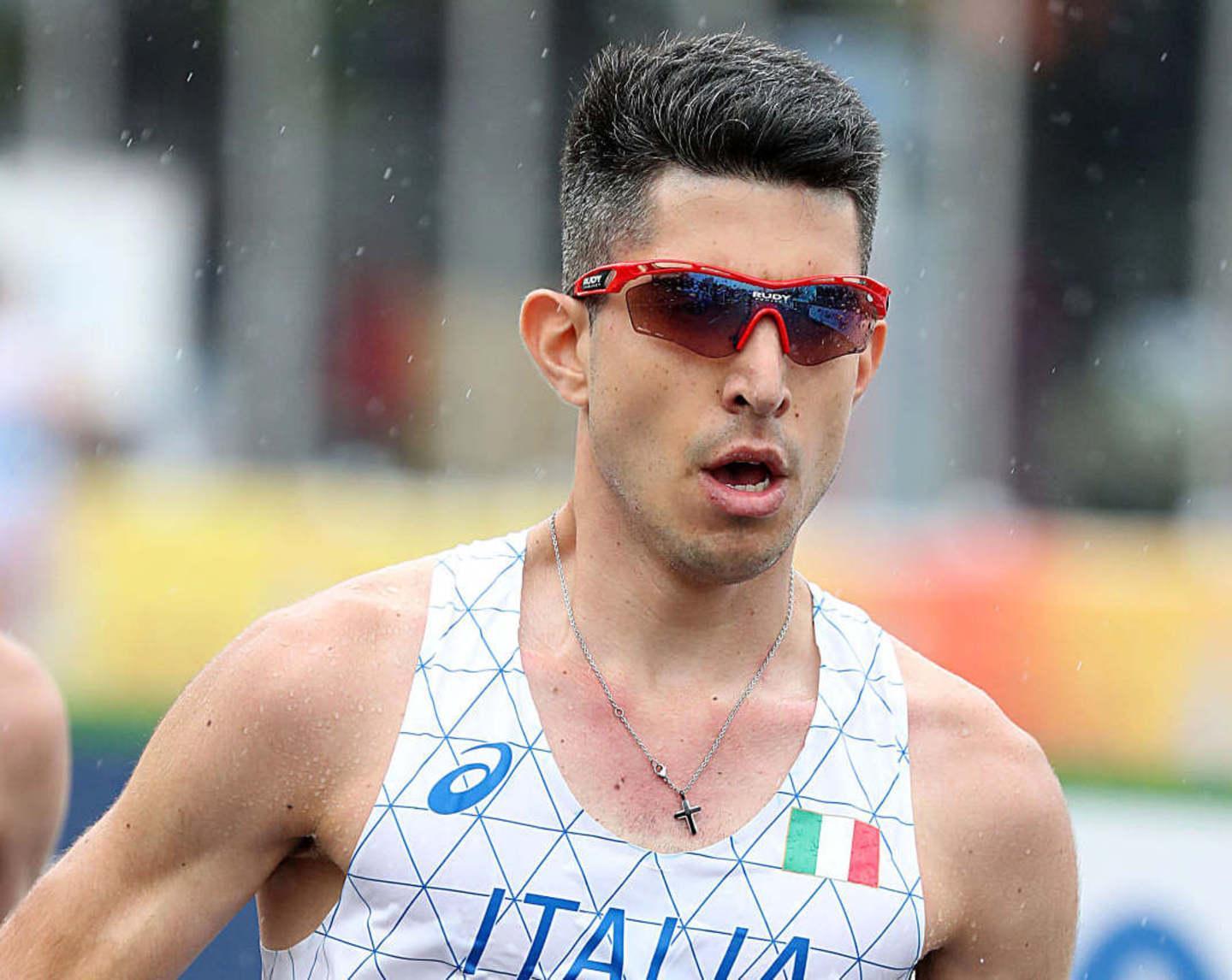 Il marciatore sassarese Andrea Agrusti