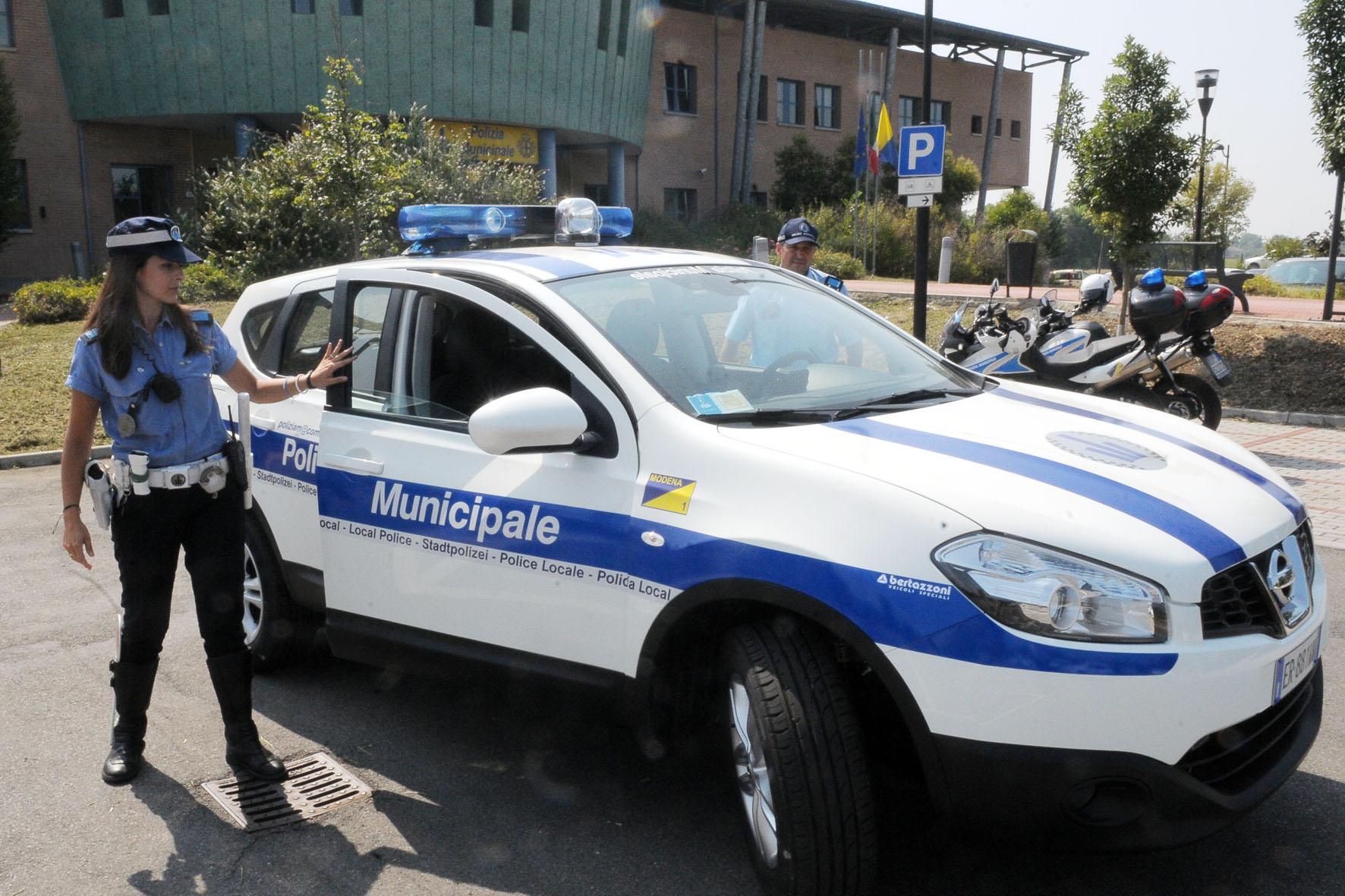 Modena. Un automobilista su 10 senza cintura, sanzioni della polizia locale 