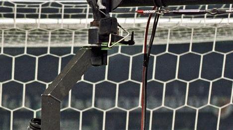 Calcio-spezzatino, la Lega rinvia ancora Dieci orari diversi? I club vogliono i soldi