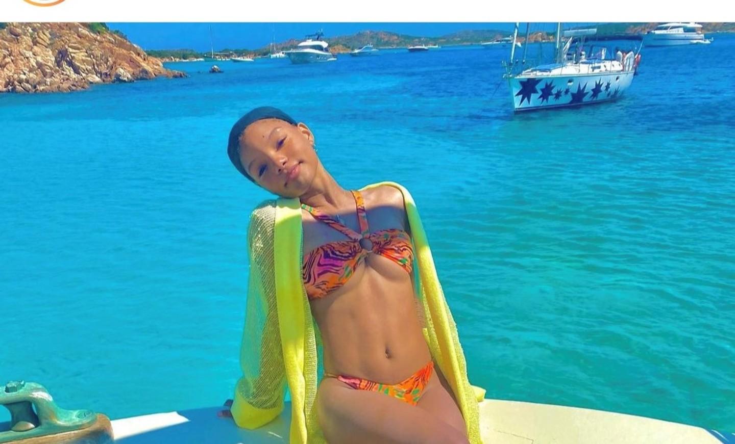 Le vacanze vip in Sardegna ai tempi dei social 