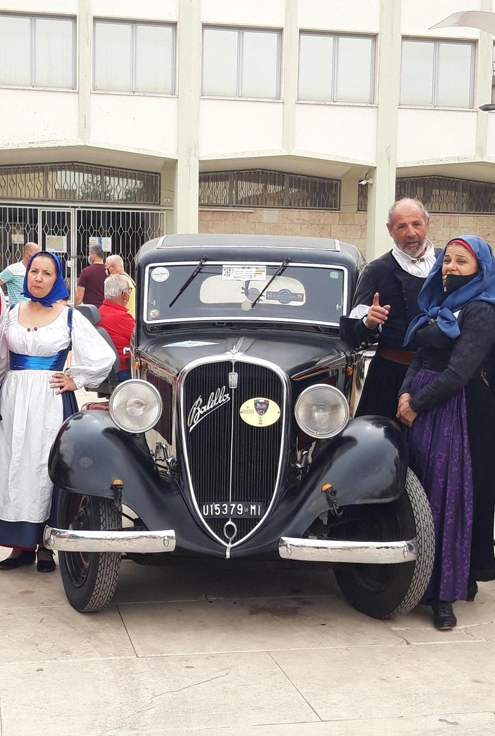 “Biddas e carrelas”, il fascino delle auto d’epoca