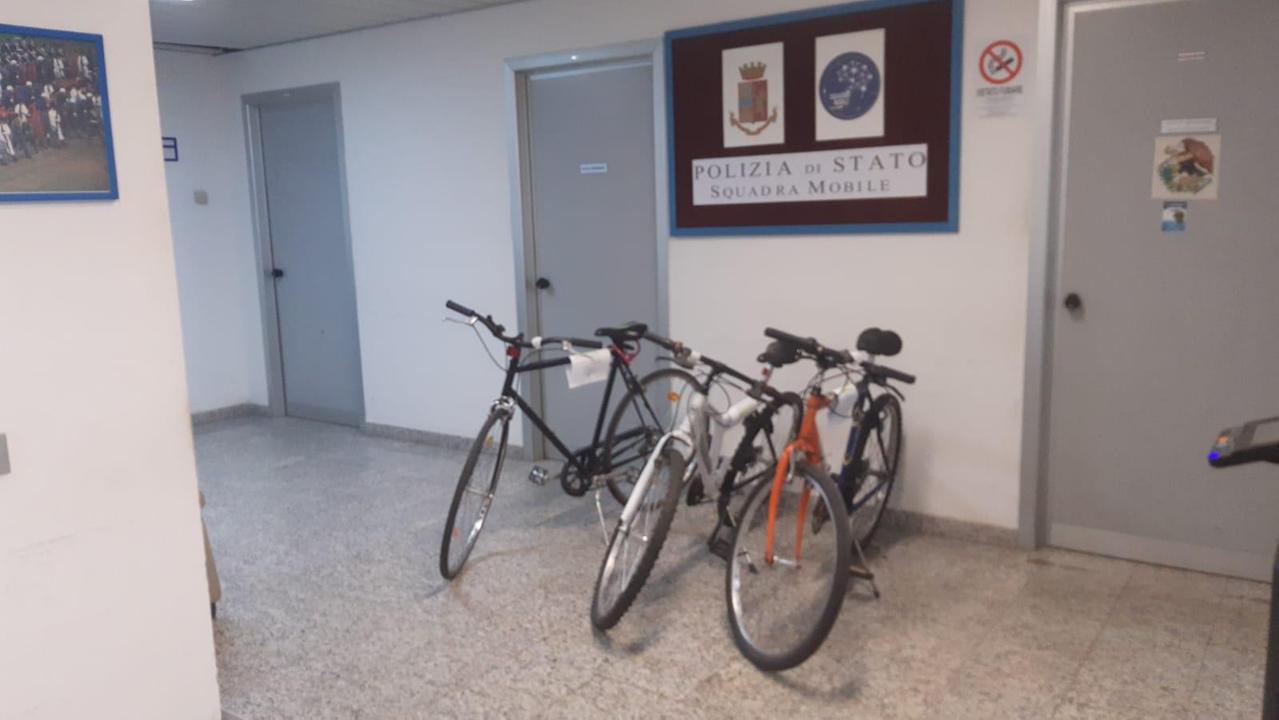 Oristano, 7 biciclette rubate in vendita su un sito on line