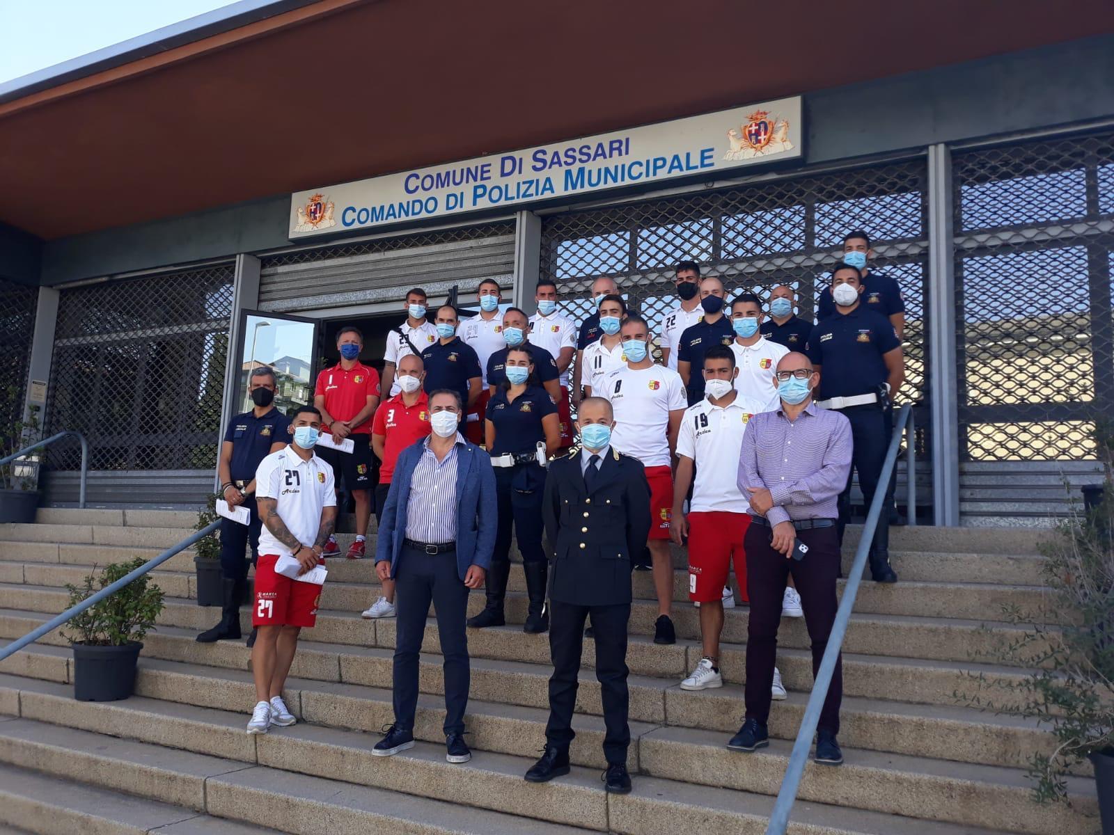 Serve sangue, la polizia locale di Sassari risponde all'appello e chiama anche i calciatori dell'Uri