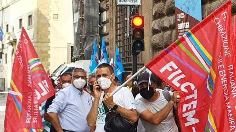 Massimiliano Brezzo e Giovanni Santi della Filctem-Cgil alla manifestazione di Firenze
