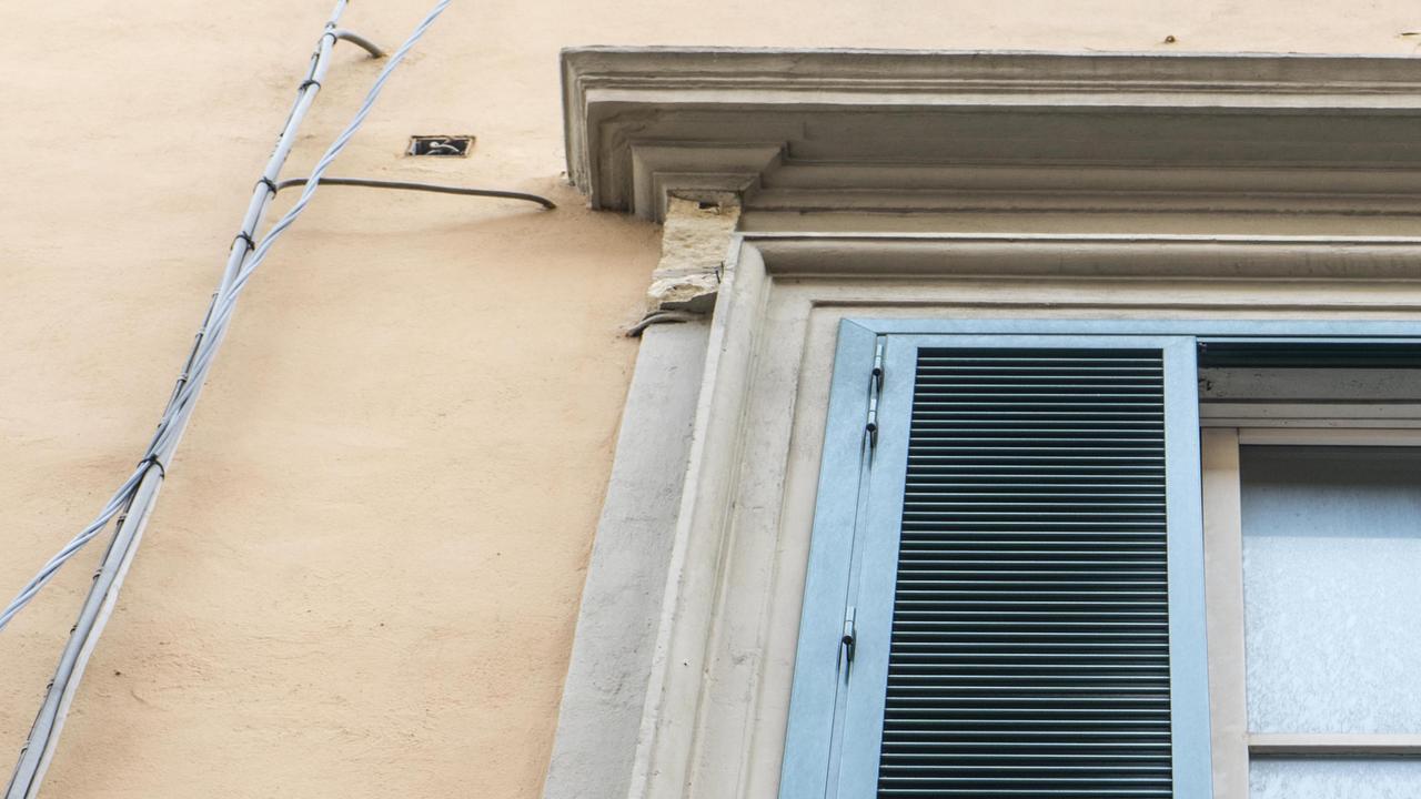 Il pezzo di capitello mancante (foto Silvi)
