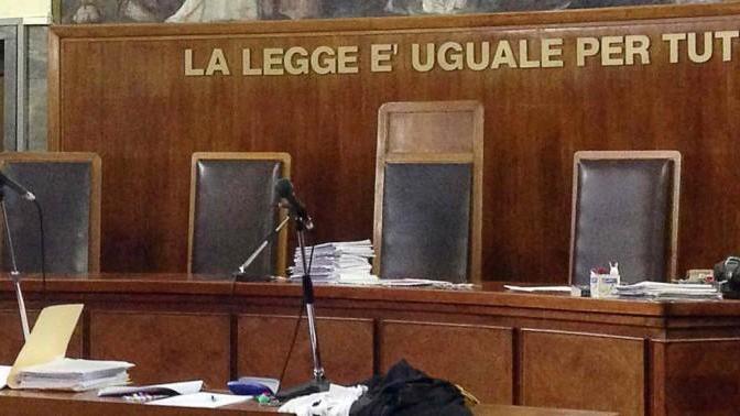 Licenziata per una condanna, docente di religione reintegrata