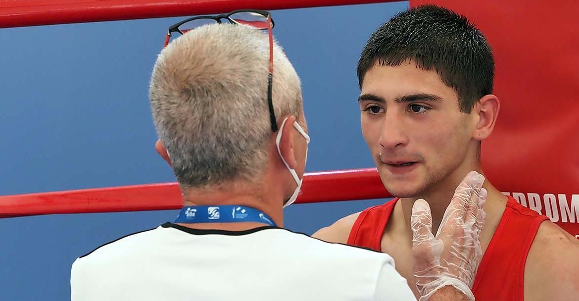 Ara battuto dall’irlandese Clancy Il sassarese è medaglia di bronzo