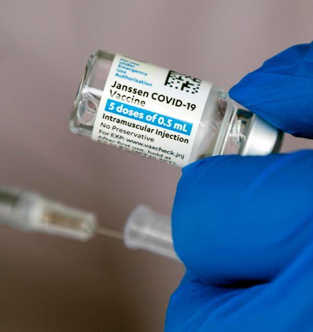 Medici non vaccinati: l’Ausl prosegue gli accertamenti ma c’è già un ricorso al Tar