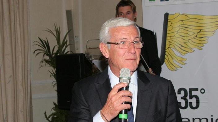 Partono gli incontri alla Bussola Il primo ospite è Marcello Lippi