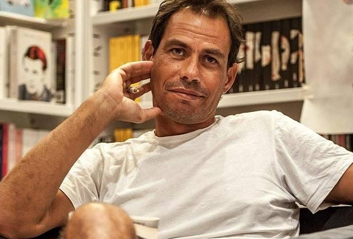 Èntula, a tu per tu con gli scrittori