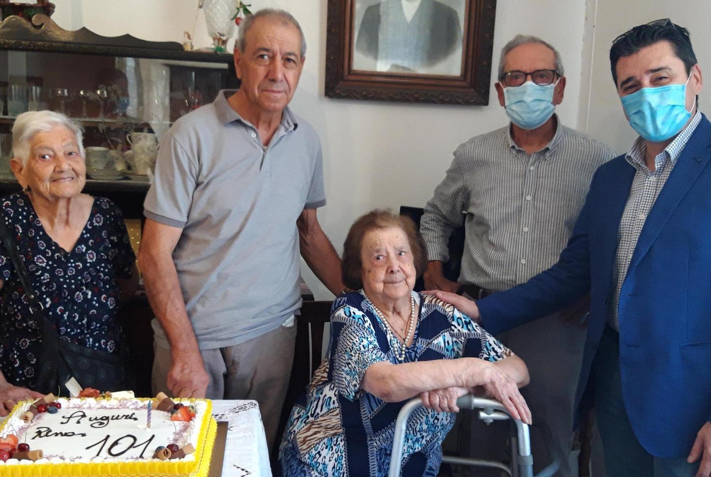 Caterina Piga, 101 anni e non sertirli 