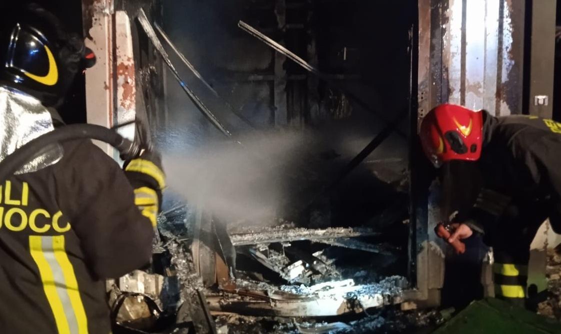 Bomba in un container, attentato nelle campagne di Bottidda