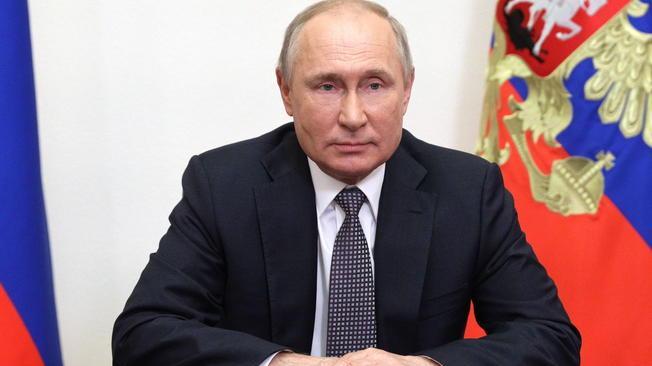 Cremlino, rammarico per rifiuto Ue a summit con Putin