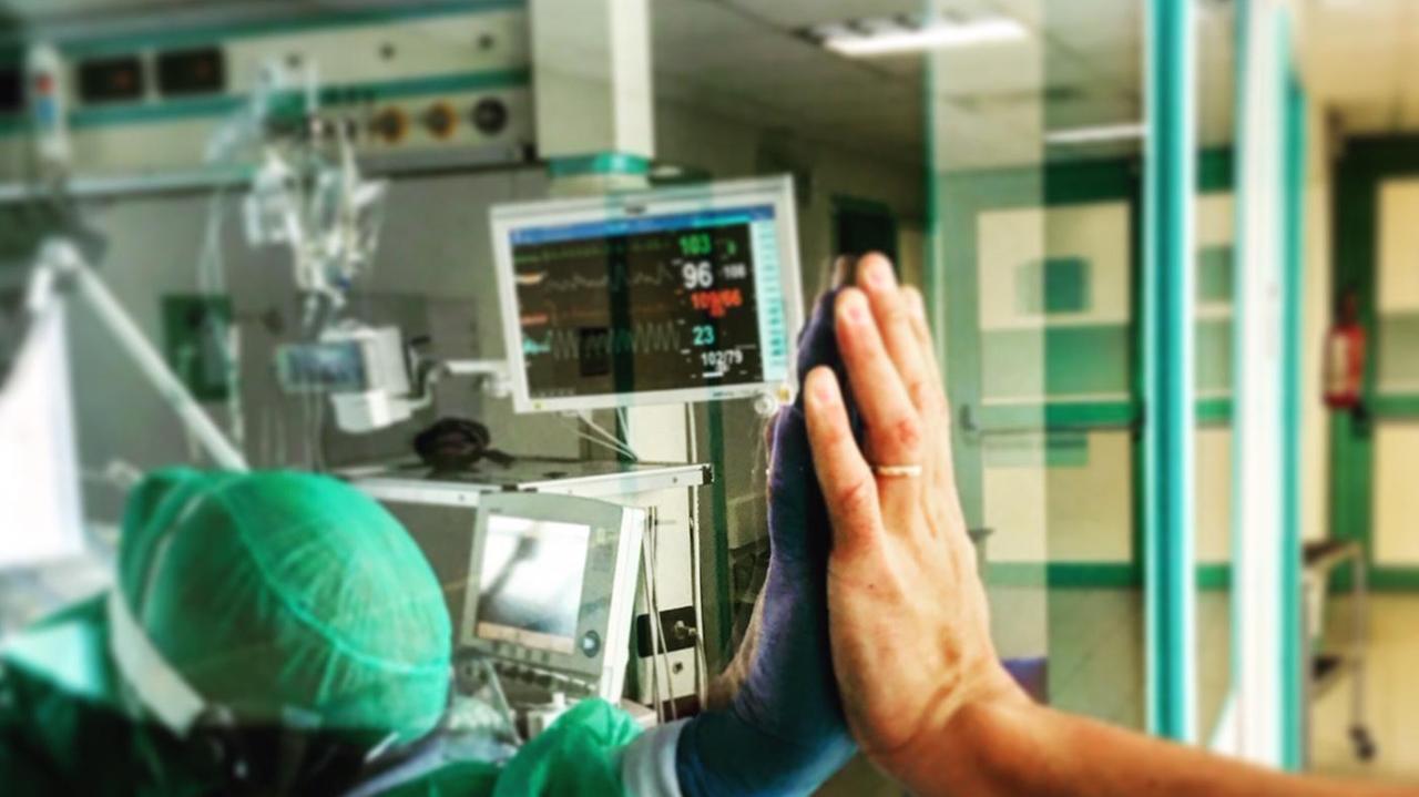 Covid, a Prato i nuovi casi tornano in doppia cifra