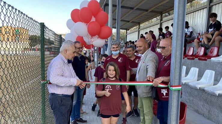 Lo stadio Silvio Gori di Vada si è rifatto il look: tribune nuove e progetti di crescita