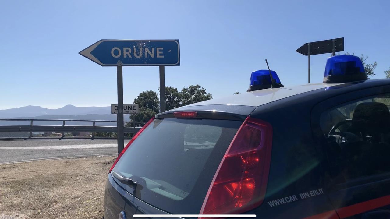 Orune, sedicenne accoltella un 50enne alla schiena: è accusato di tentato omicidio