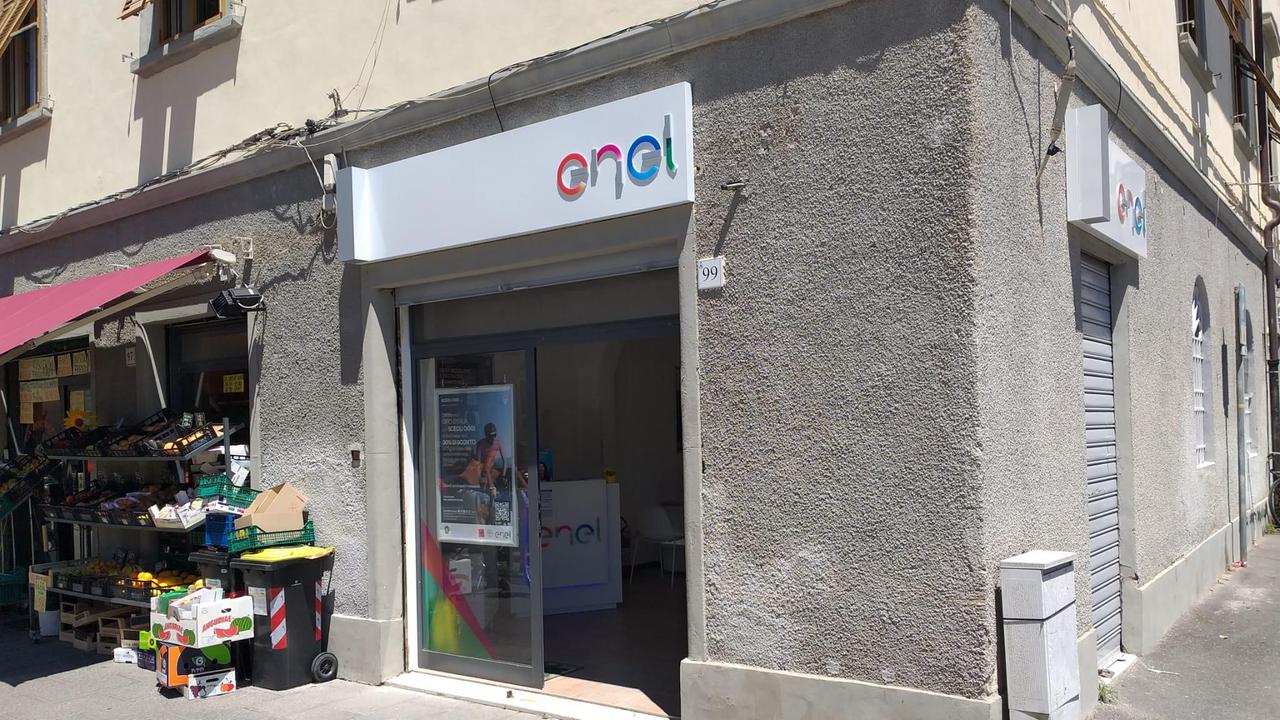 Il nuovo punto Enel in via Magenta