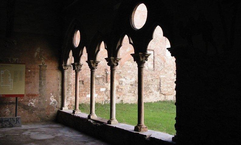 Real Collegio, al via domani la rassegna “Chiostri d’estate”