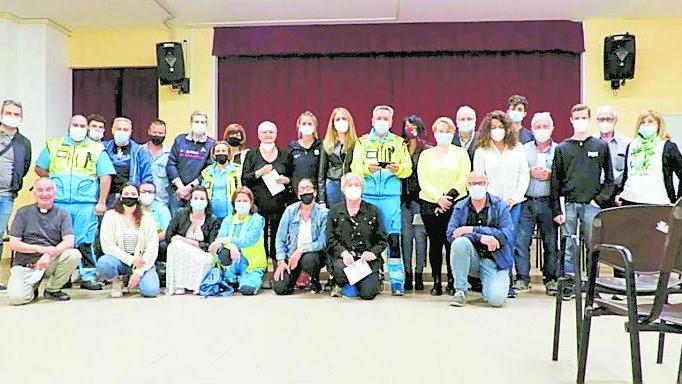 Una tettoia per i mezzi della Misericordia