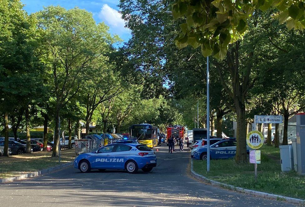 Principio di incendio su un autobus 