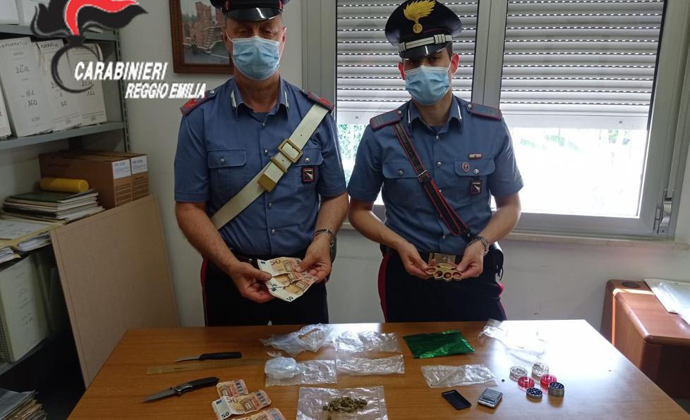 Pagano le pizze con i soldi falsi denunciati due diciassettenni