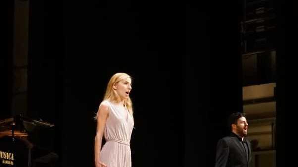 Il grande spettacolo della ripartenza sul palco cantanti, attori e danzatori