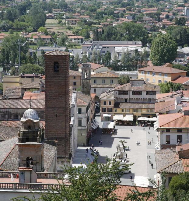 Rischio colata di cemento a Pietrasanta: previste 400 nuove case 