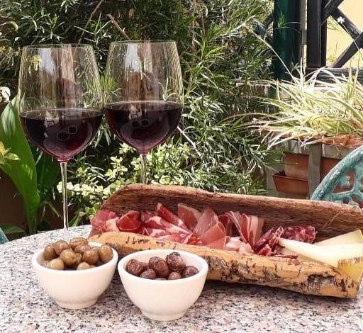 Al via "Cin cin Cannonau": mostra itinerante sul vino simbolo dell'isola