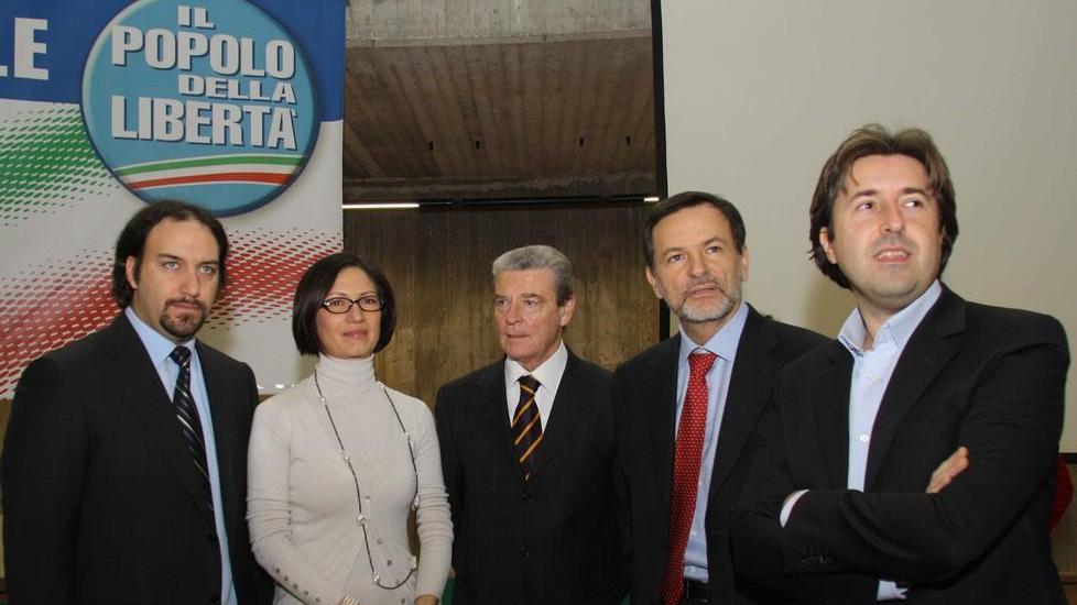 Cento, ultimatum del centrodestra: «Toselli cambi, così non va»