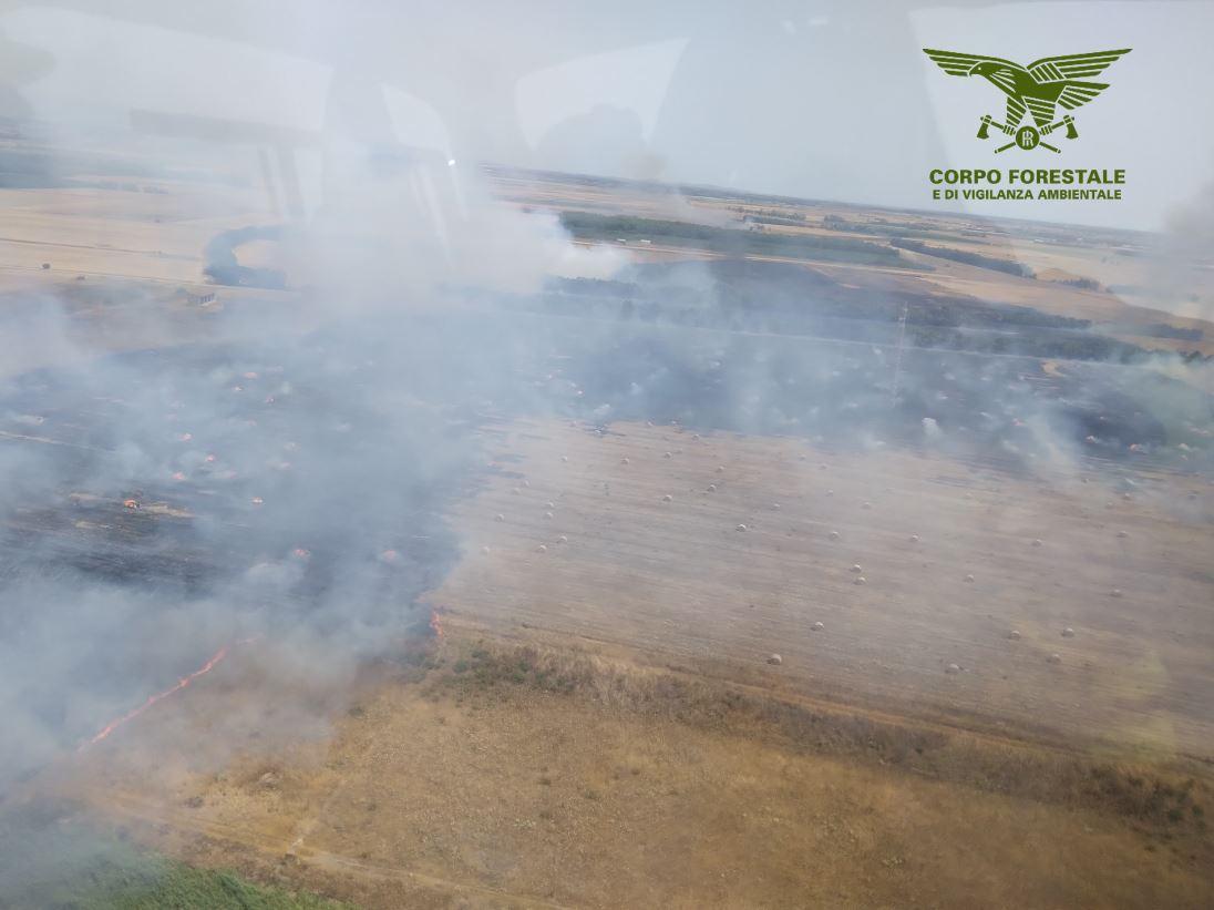 Incendi in Sardegna: in fumo 60 ettari di vegetazione