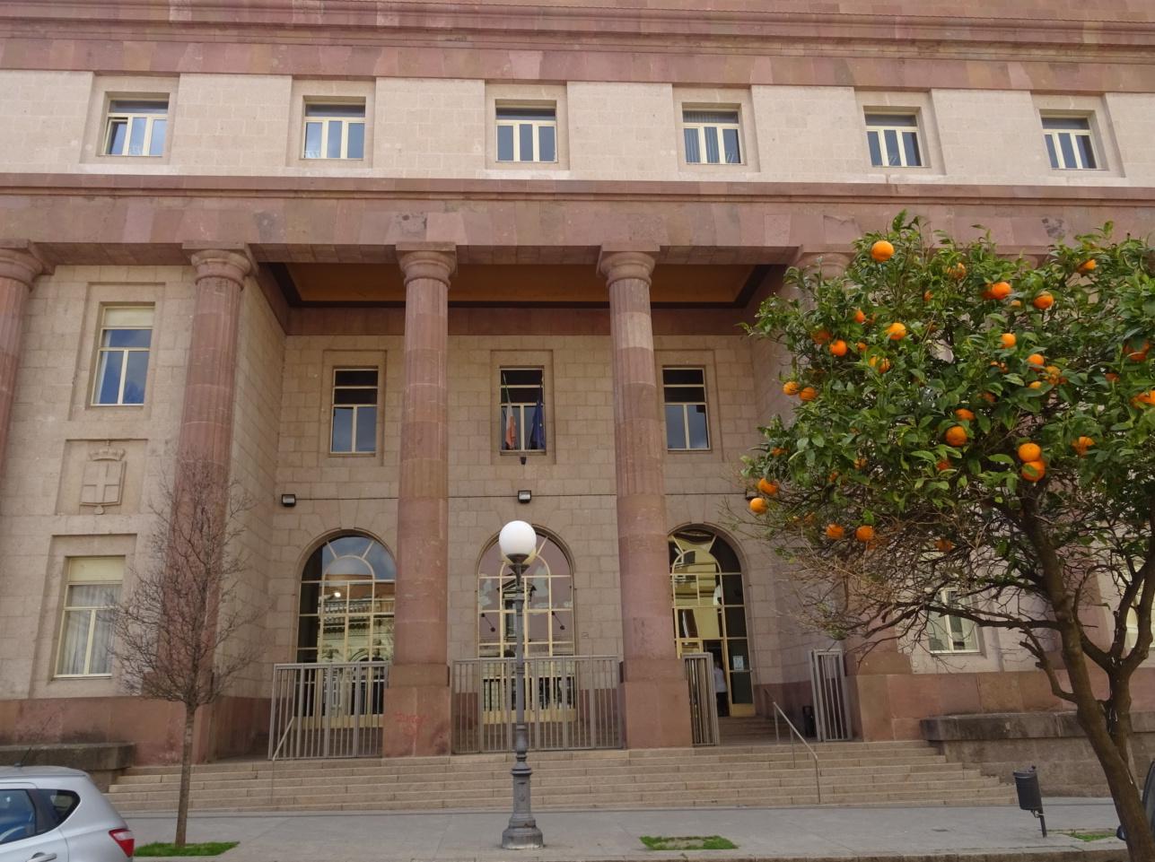 Diffamarono il titolare di un canile, condannate