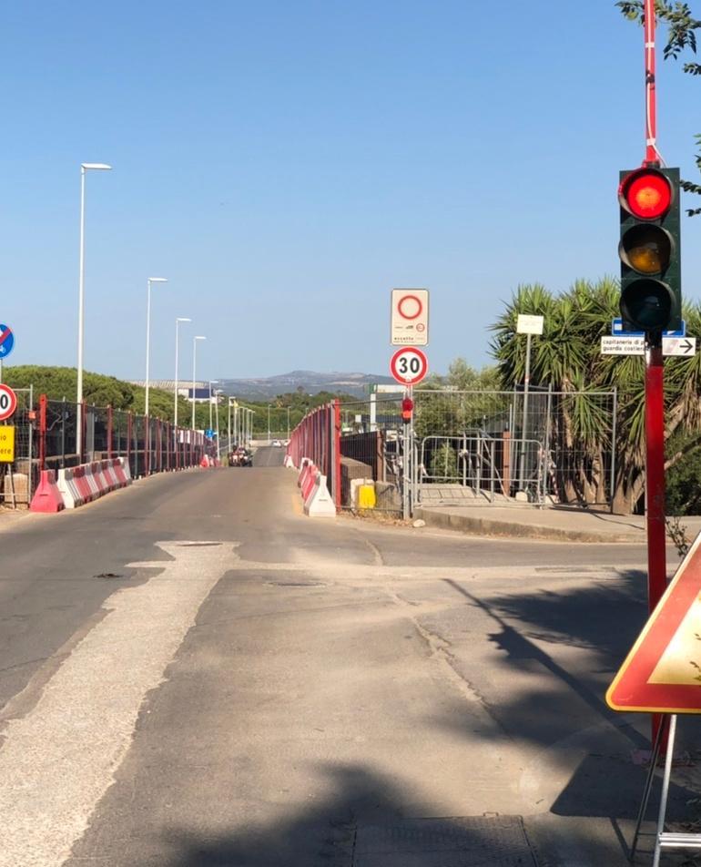Riapre il ponte di Fertilia ma a senso unico alternato 