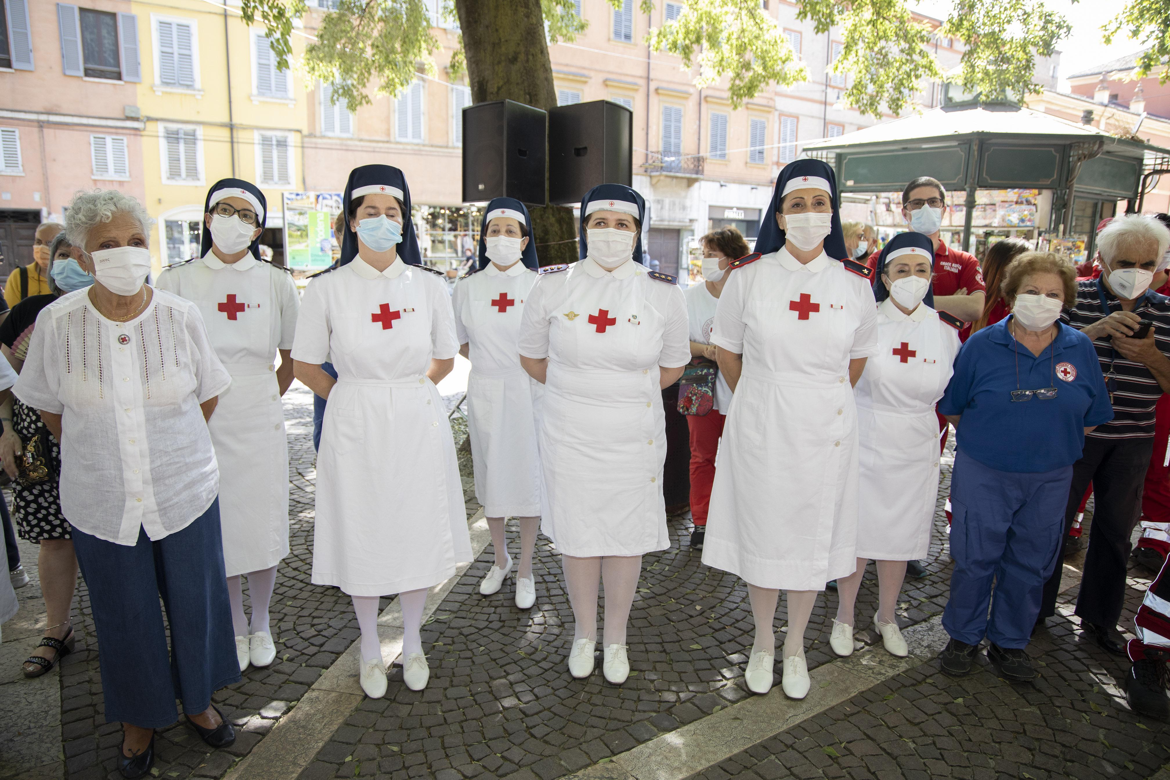 Modena. Volontari Croce Rossa, Anna e Maria Rosa festeggiano 50 anni. Ecco tutti i premiati 