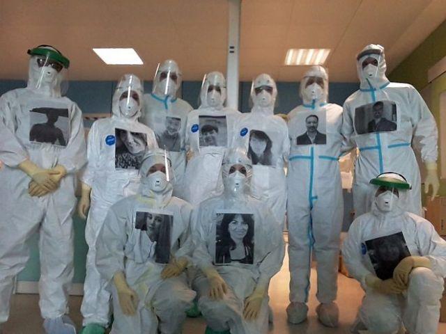 Gli infermieri del reparto di Terapia intensiva Covid