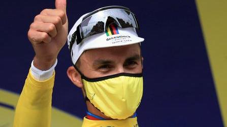 La prima Marsigliese suona per Alaphilippe Al Tour subito cadute: a terra anche Froome