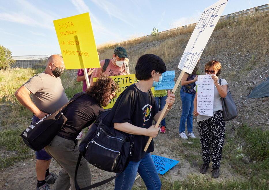 «Ora basta, l’attesa è finita» Chiesti carotaggi e bonifica 
