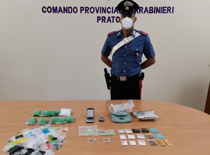 Spacciatore di Campi affitta un garage a Prato per vendere ketamina