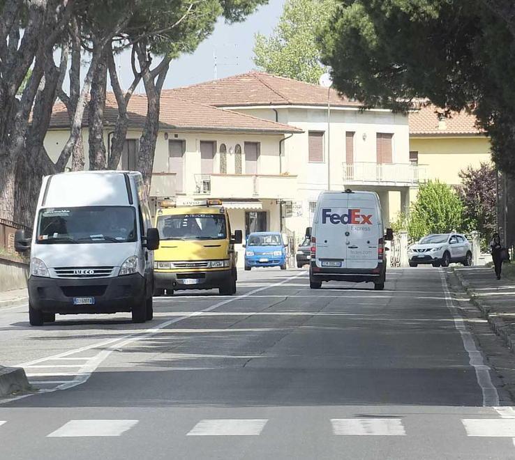 Un tratto di via Bonanno: la pista ciclabile collegherà il ponte della Cittadella con piazza Manin