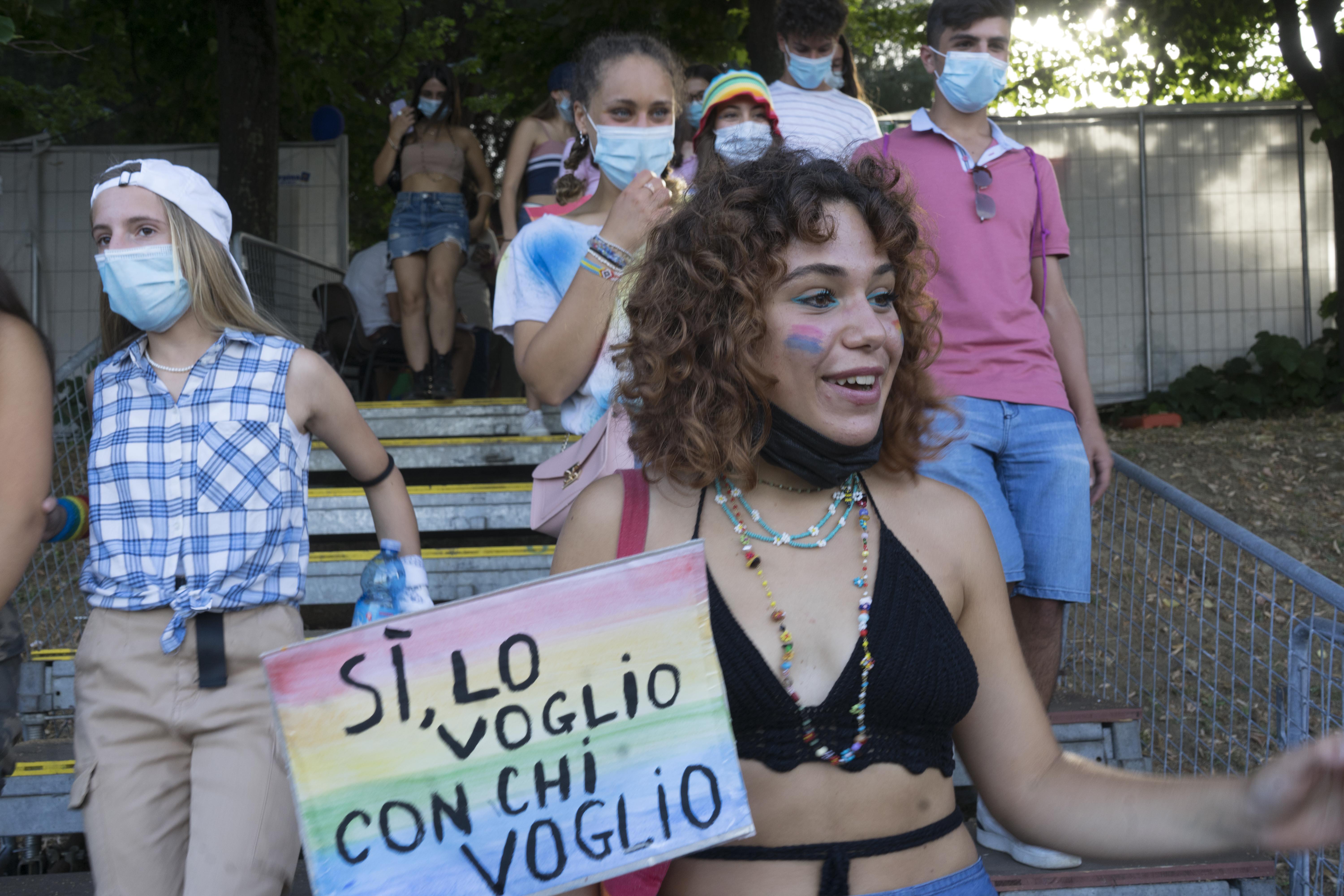 Amore e diritti, il Pride in Fortezza a Livorno: «Ora accelerate sulla legge Zan» 