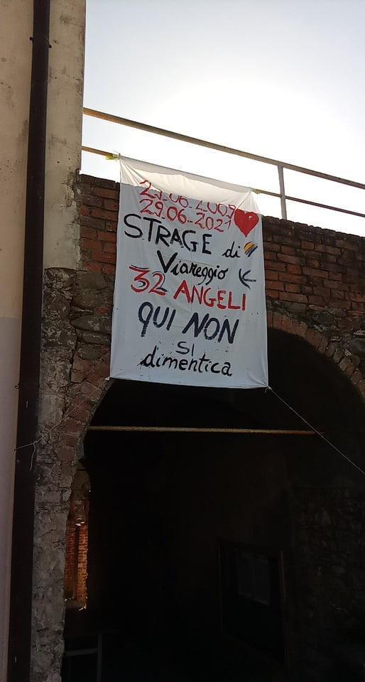 “Fare rumore” per ricordare la strage del treno di Viareggio: stasera il corteo