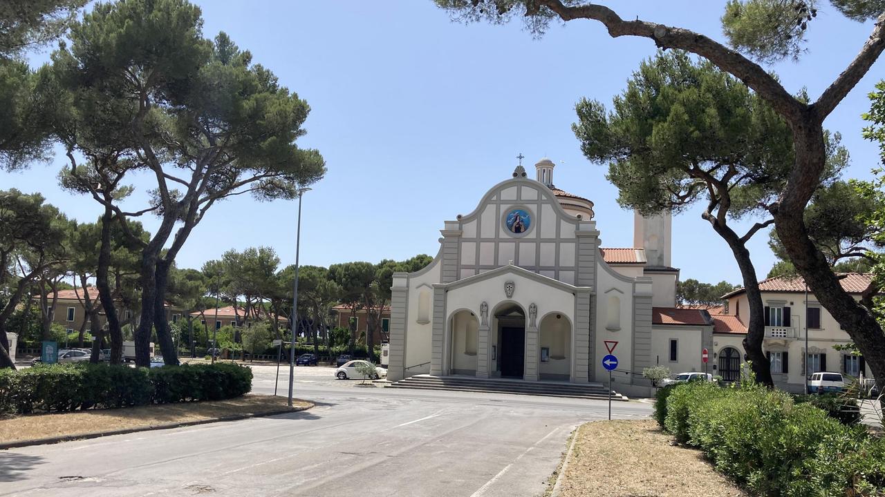 L’area della chiesa, dove è avvenuto il furto