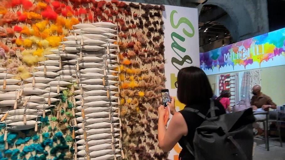 Pitti Filati, la “rimpatriata” dei pratesi. Ma hanno difficoltà a trovare gli operai