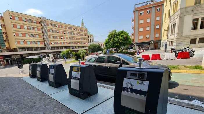 Nel cuore della città parte il porta a porta per i negozi