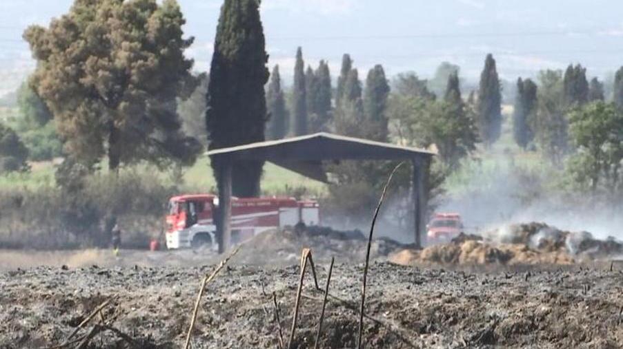 Ancora focolai attivi Distrutti dalle fiamme più di 75 ettari di terreni
