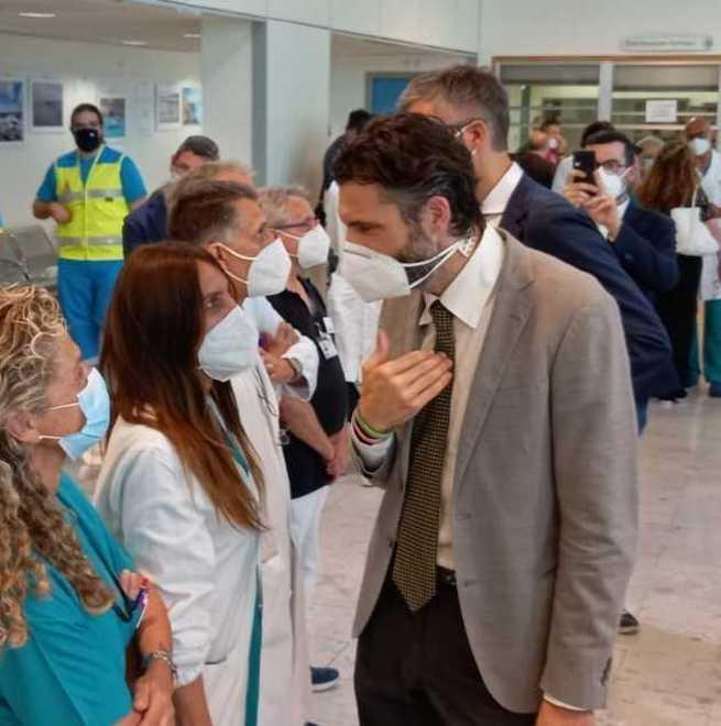 Il sindaco è preoccupato «Sui vaccini i cinesi si sono mossi in ritardo»