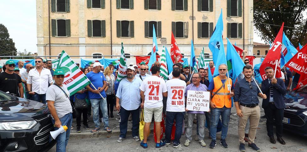 Domani scioperano i lavoratori di Clara «L’azienda ascolti» 