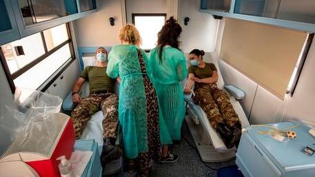 Emergenza sangue, donazione dei militari della Brigata Sassari