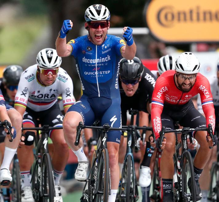 Cavendish, sprinter infinito nel giorno della protesta