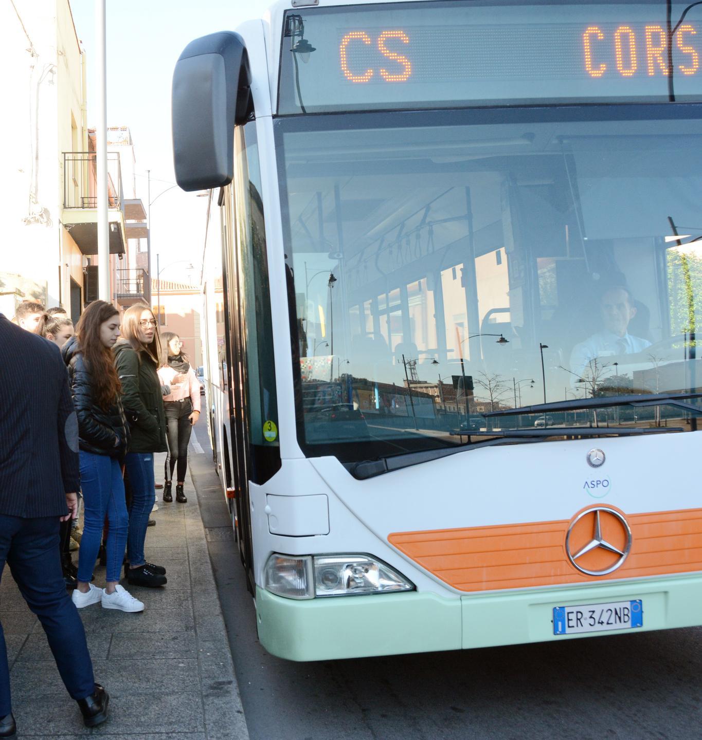 Due percorsi per i bus della linea 5