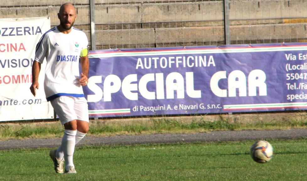 Il “nuovo” Seravezza riparte da capitan Granaiola 
